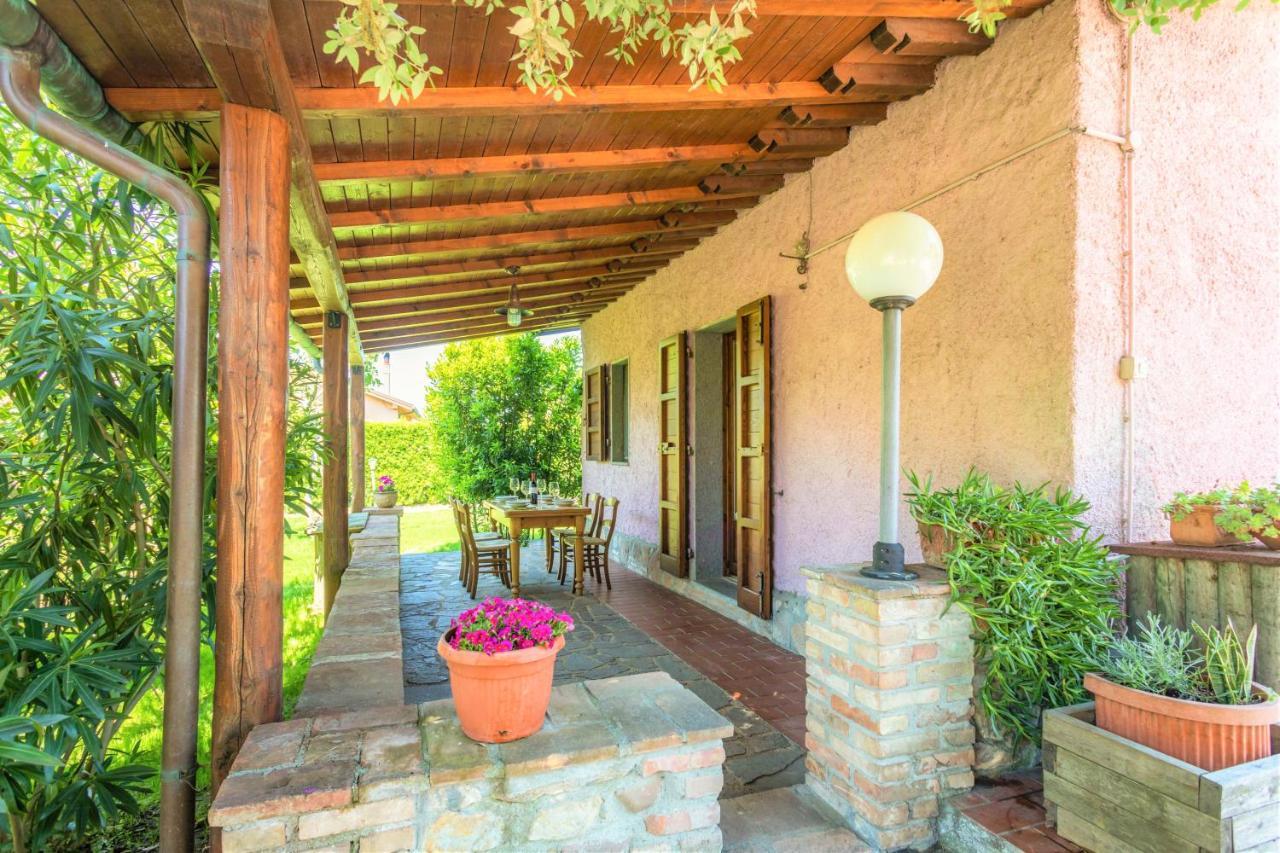 Hostly - Country House Donoratico - Only For Families Exteriör bild